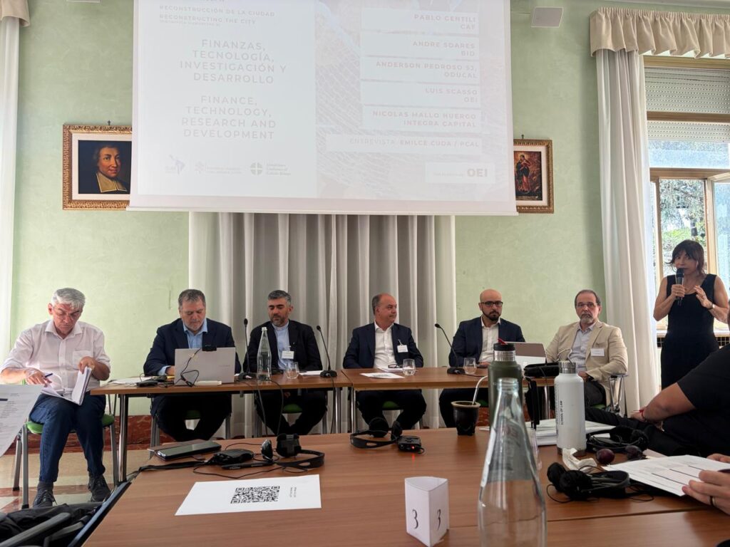 La RUC llevó la voz de las universidades al IV Encuentro Fratelli Tutti en el Vaticano WhatsApp Image 2026 09 14 At 09.54.14 1024x768